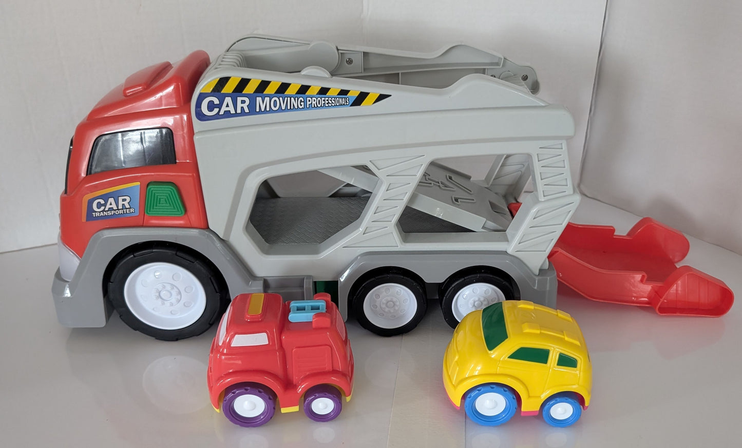 Camion de transport de voiture