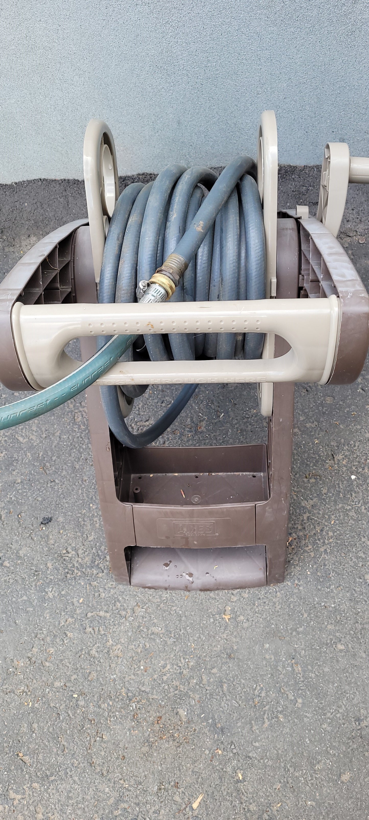 Dévidoir sur roues Ames