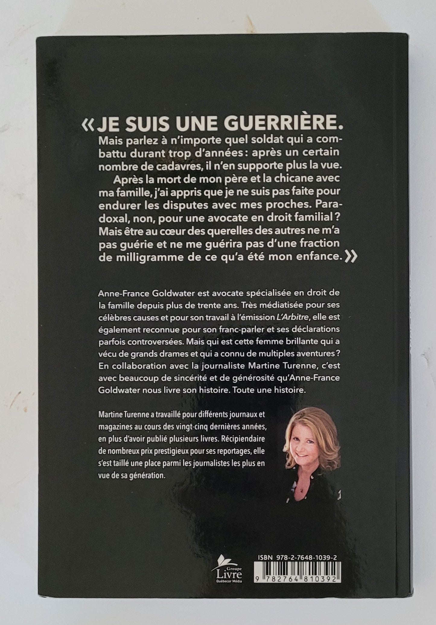 Roman Plus grande que nature de Anne-France Goldwater