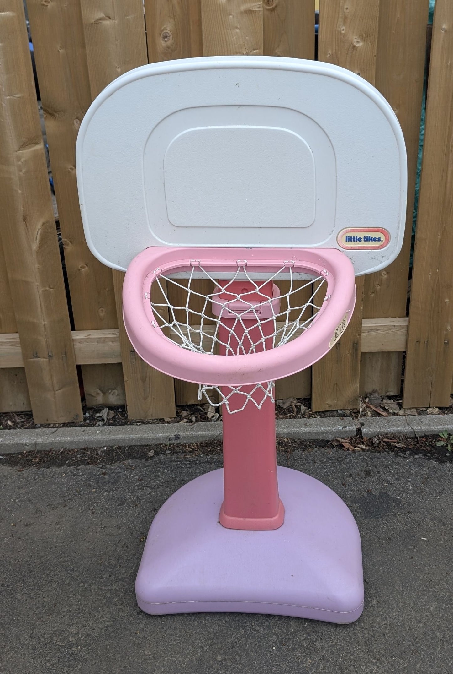 Panier de basketball ajustable Little Tikes