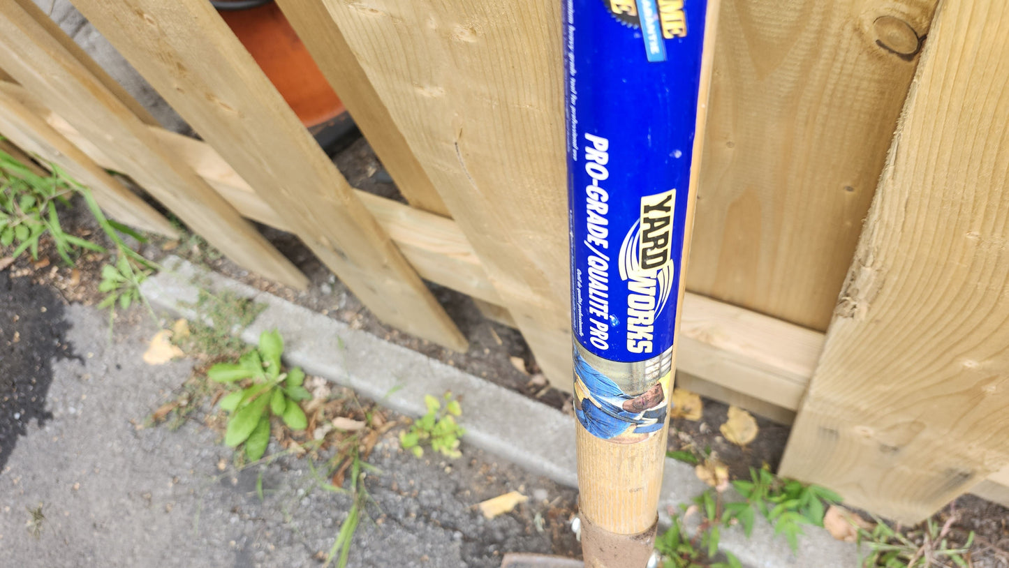 Pelle ronde avec manche de 42''