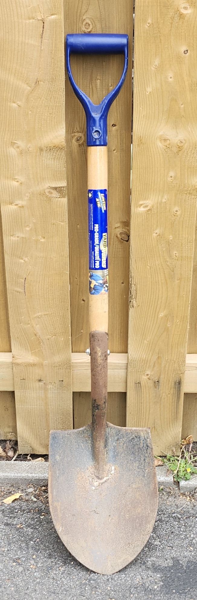 Pelle ronde avec manche de 42''