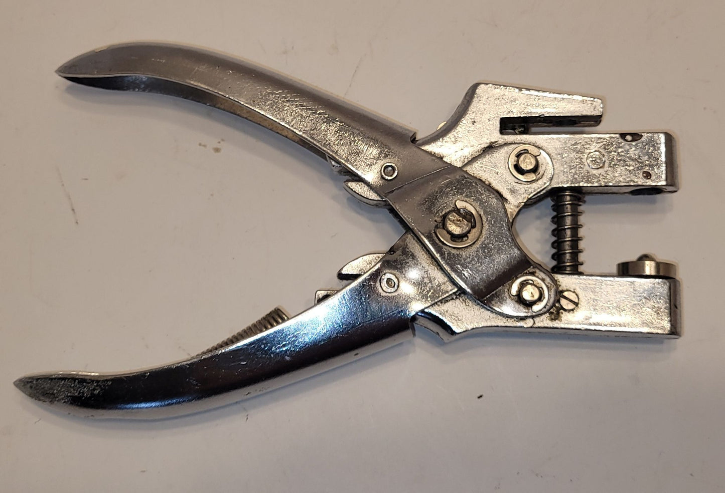 Pince à œillet Mastercraft