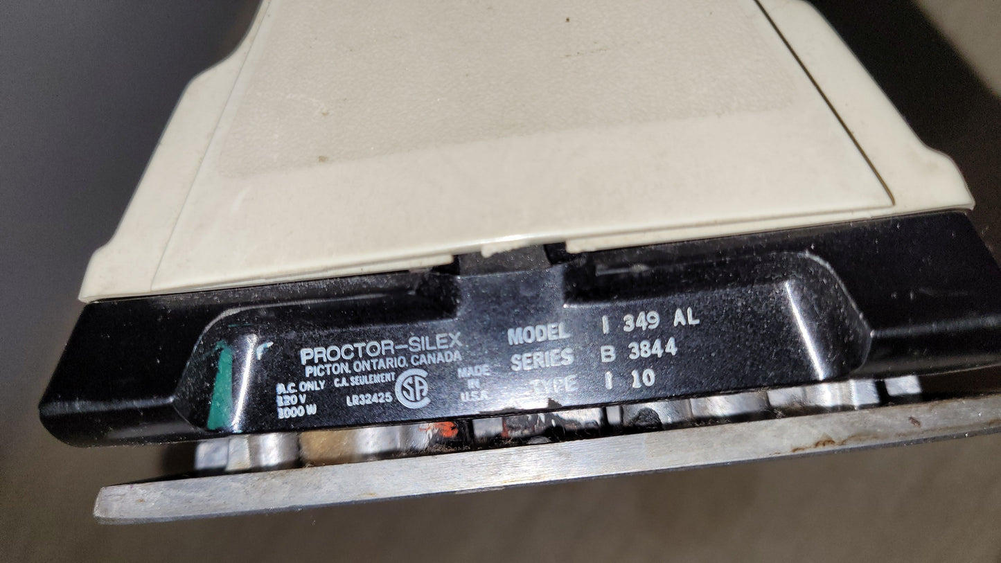 Planche et fer à repasser Proctor Silex