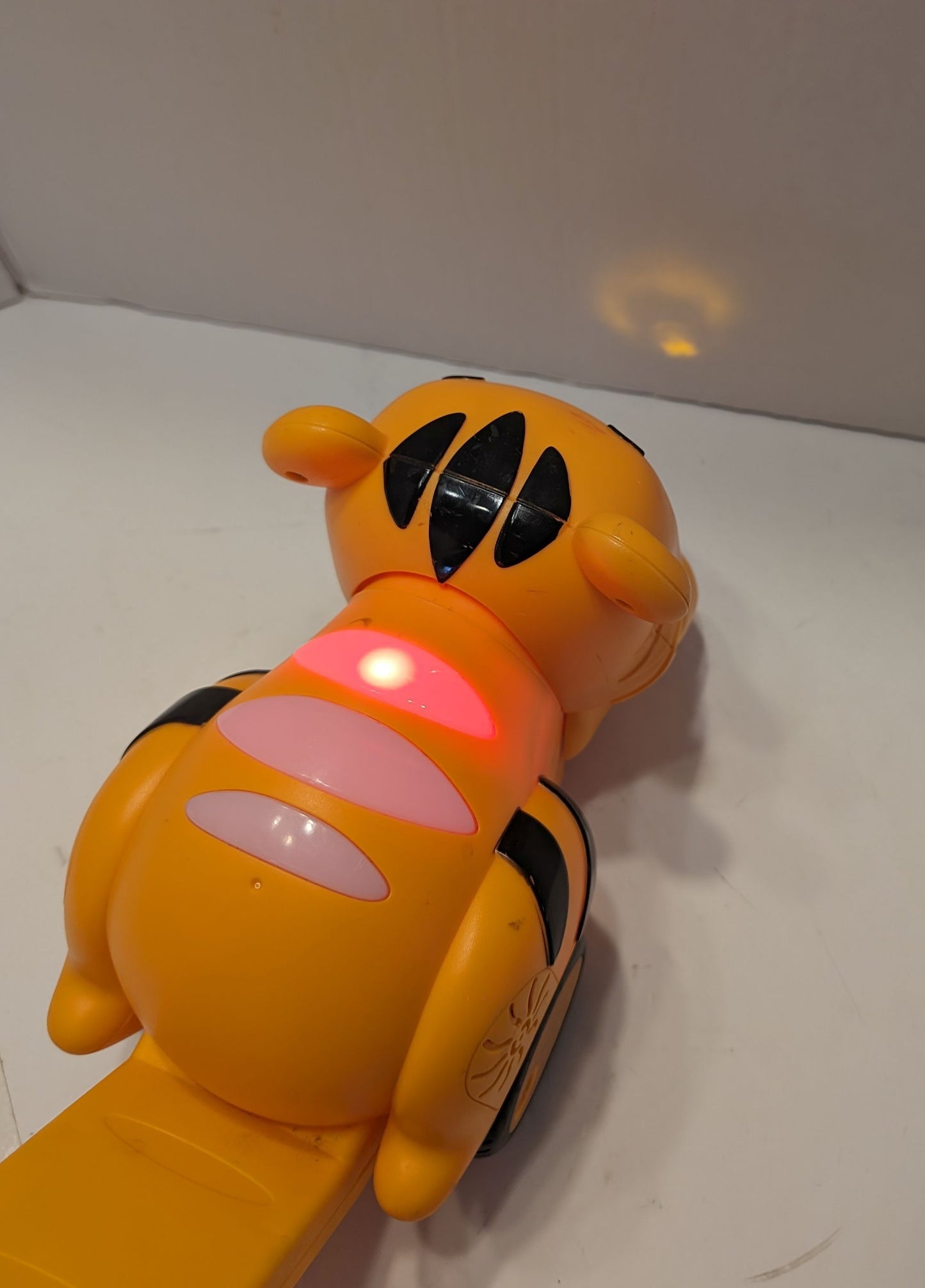 Pousseur Tiger Little Tikes