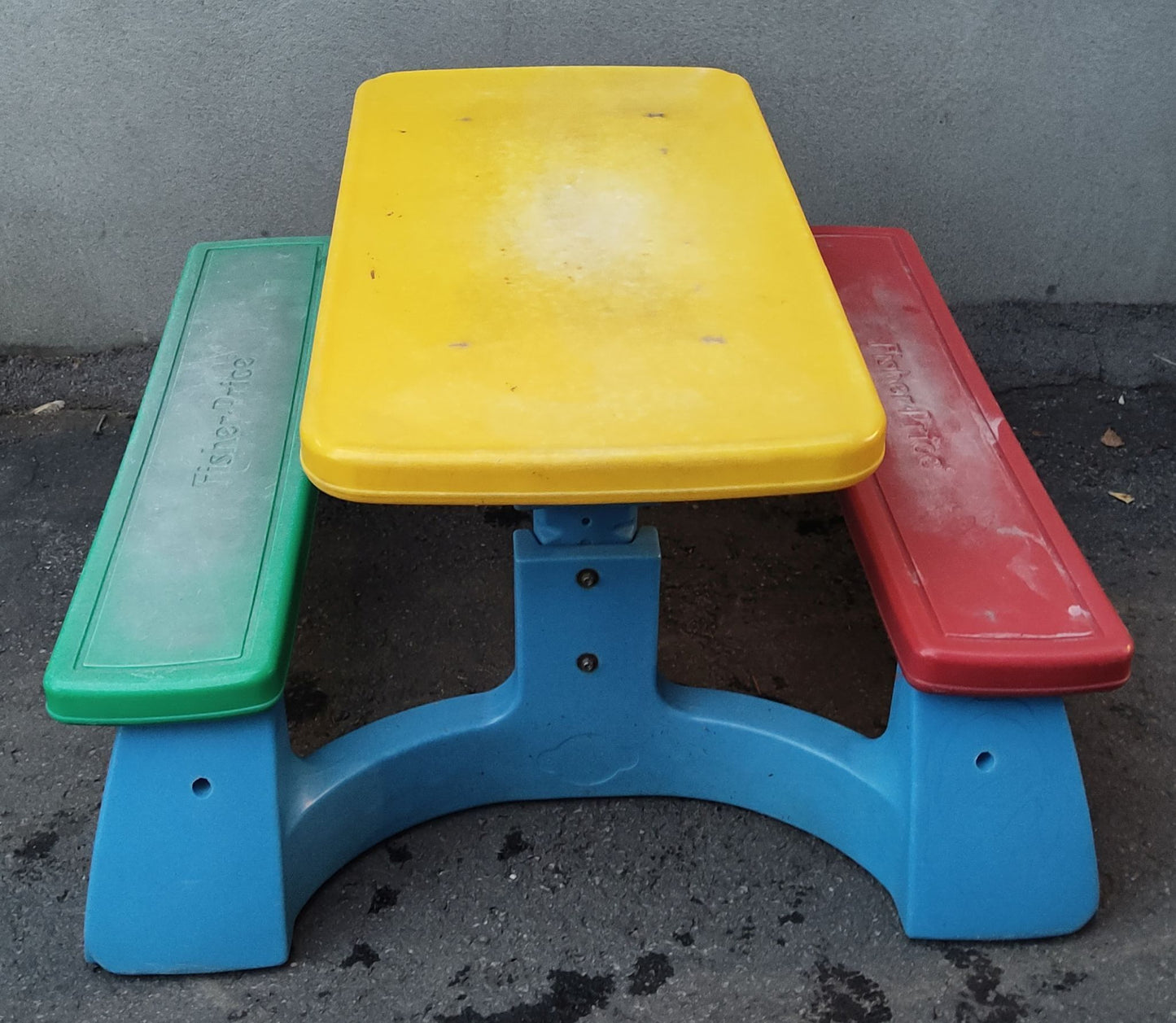Table à pique-nique 4 enfants Fisher Price non pliable