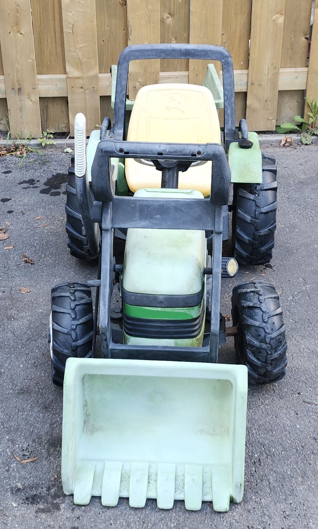 Tracteur à pédales John Deere
