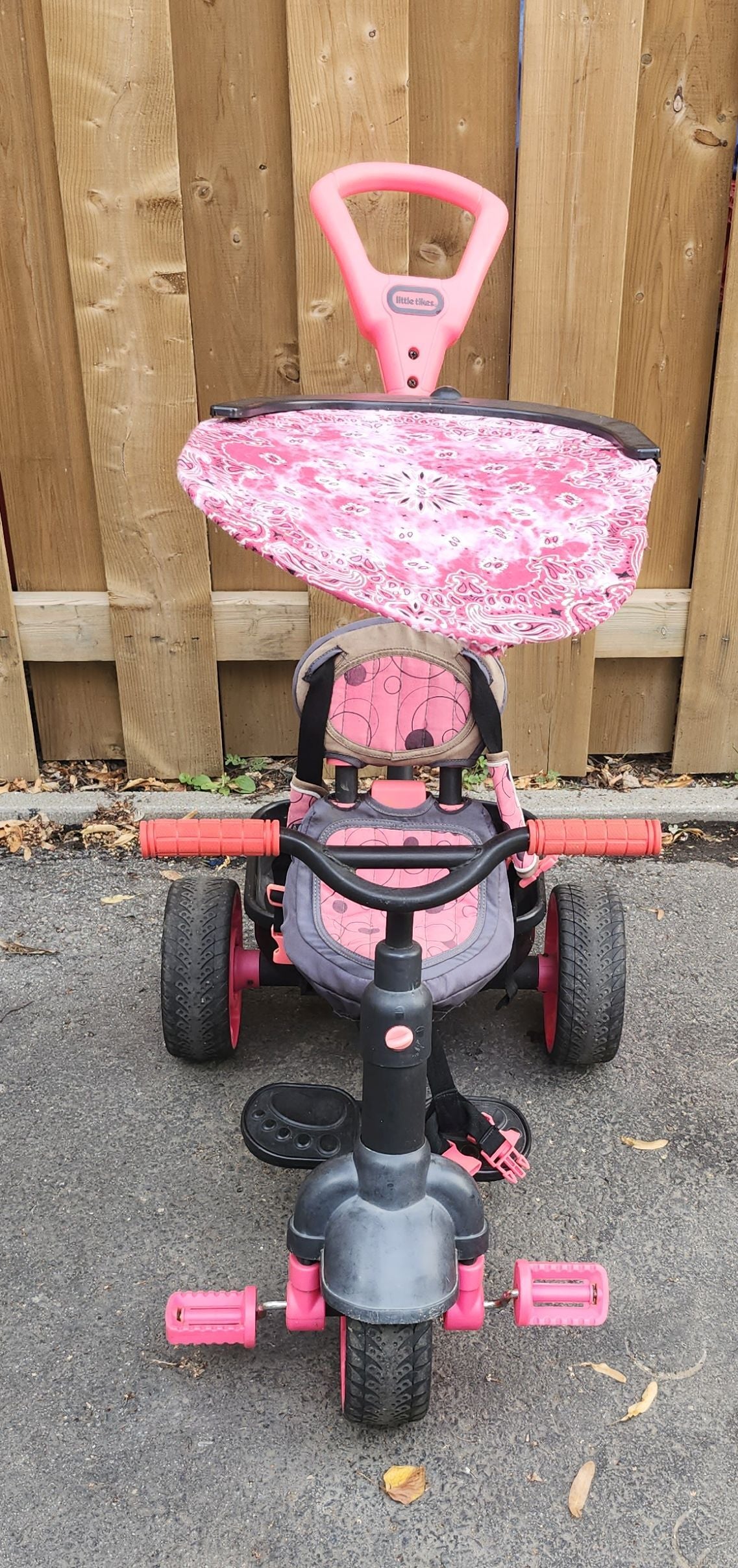 Tricycle Little Tikes
