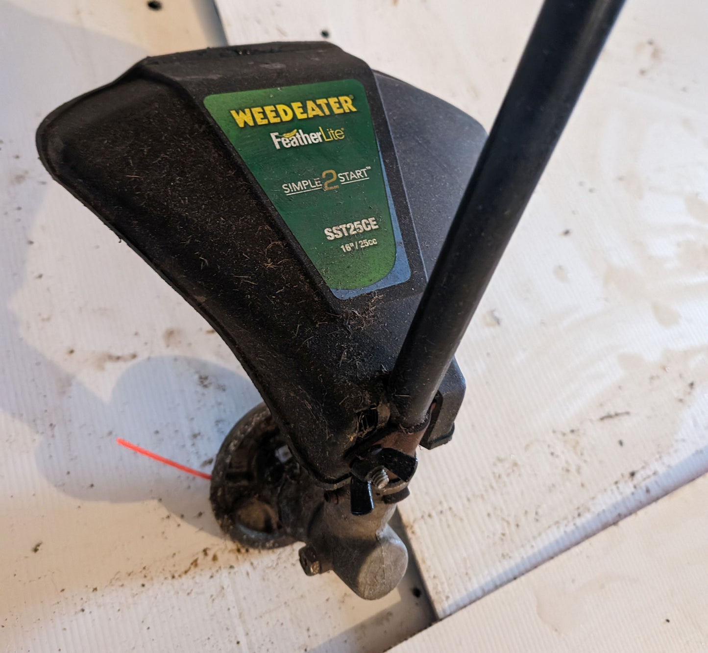 Weed eater / Coupe herbe à essence Weed Eater Featherlite