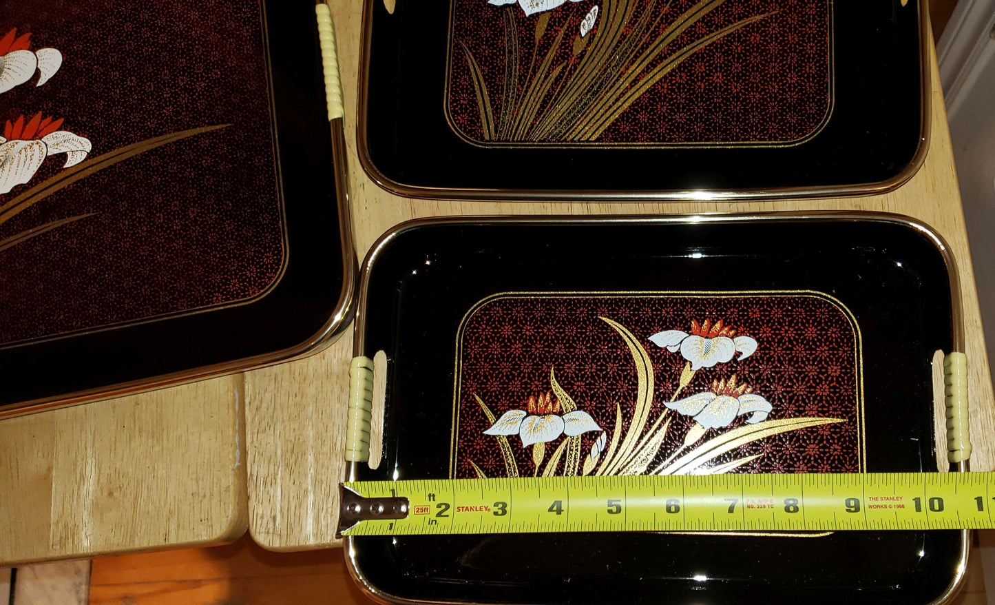 Assiette de service en plastique