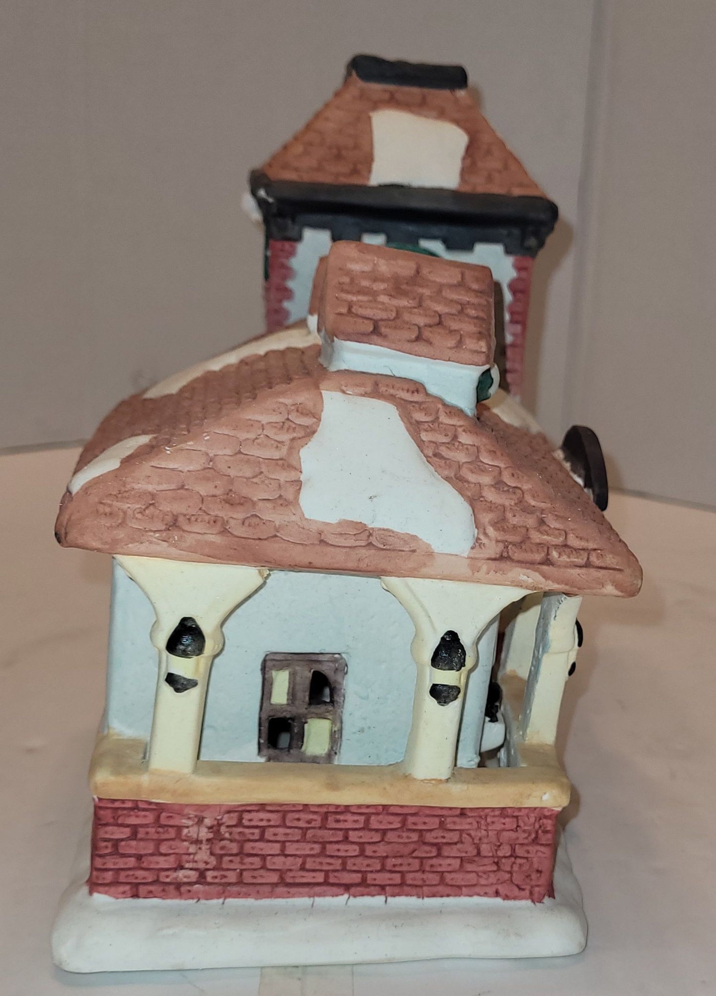 Maison en céramique pour village- Vétérinaire