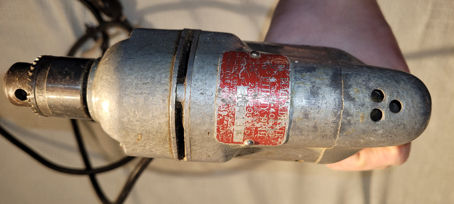 Perceuse électrique 1/4'' Black N'Decker