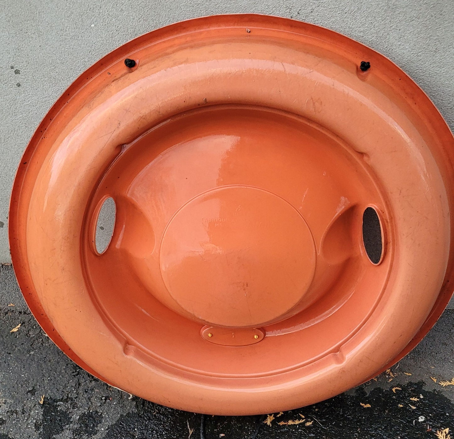 Luge en plastique rond Pelican