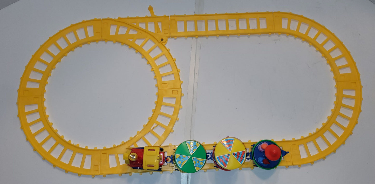 Train en plastique