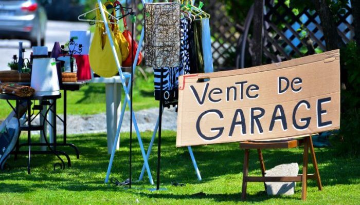 Saison des ventes de garages : 5 conseils pour dénicher des aubaines!