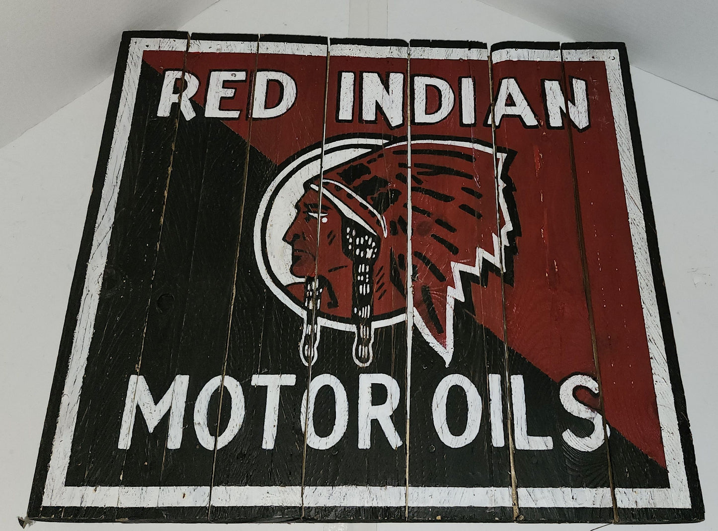 Cadre Red Indian Motor Oil