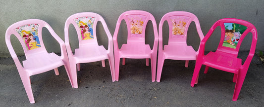 Chaise en plastique pour enfants
