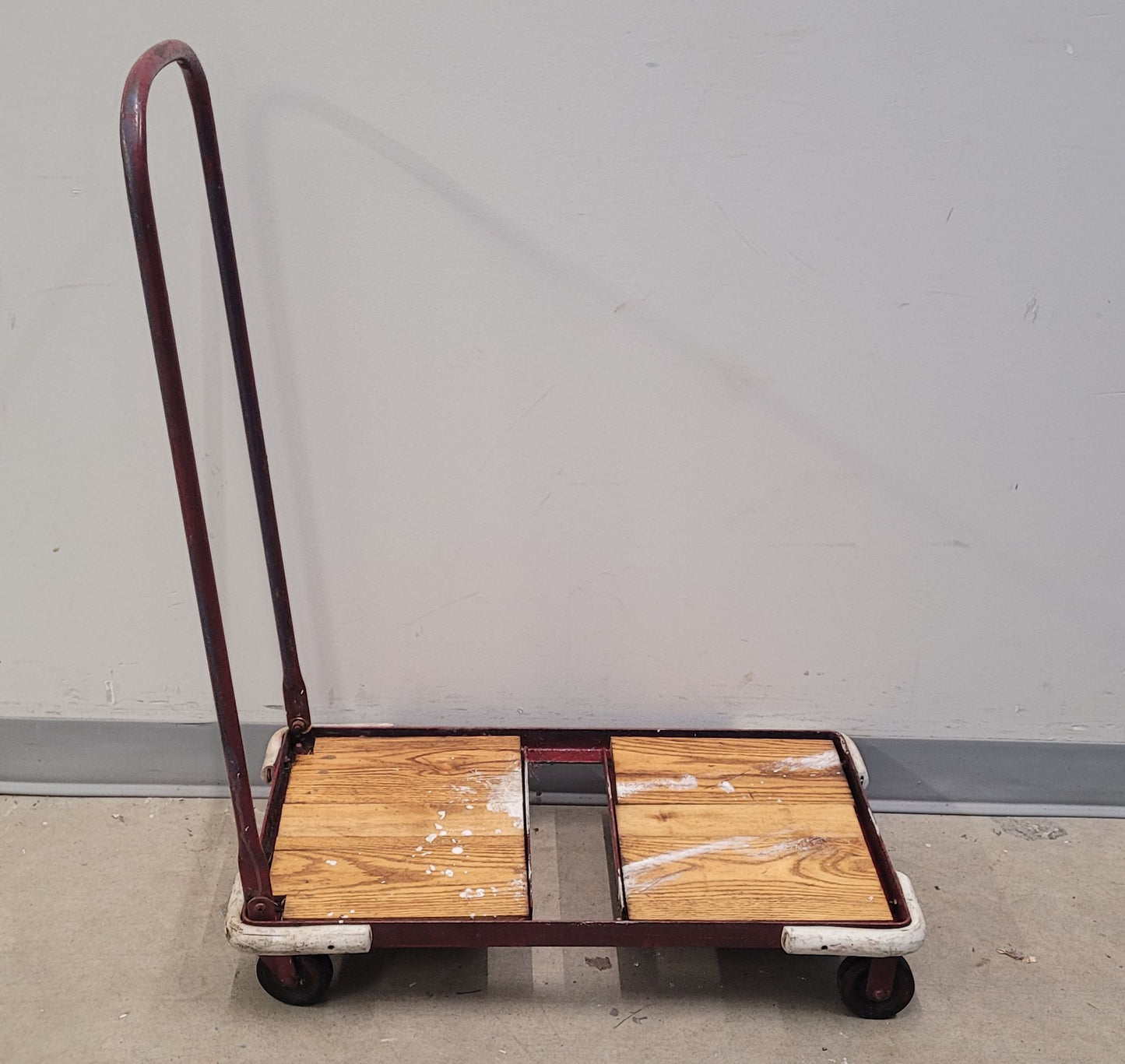 Chariot à plate-forme