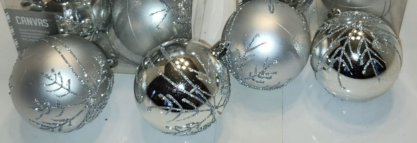 Boules de Noël en verre