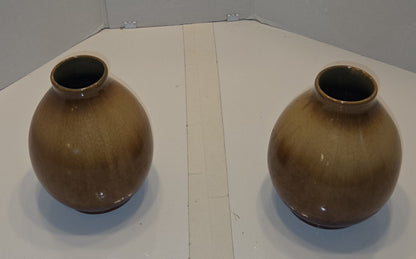 Ensemble de 2 vases en porcelaine