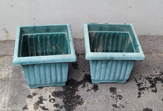 Pots à fleurs en plastique carré