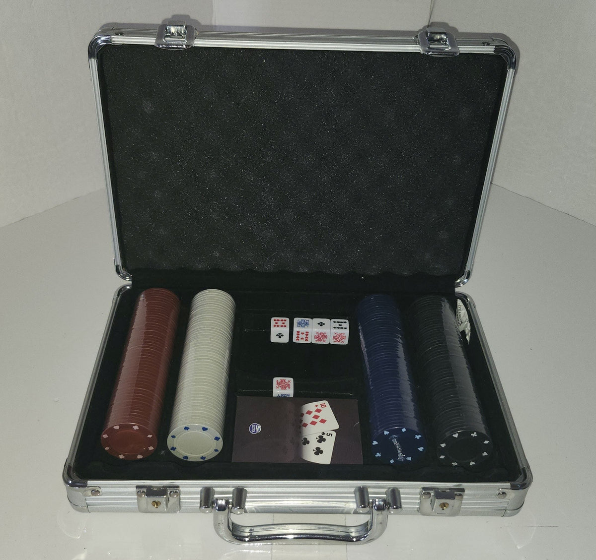 Lot de 300 jetons de poker