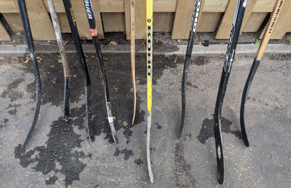 Bâtons de hockey en bois