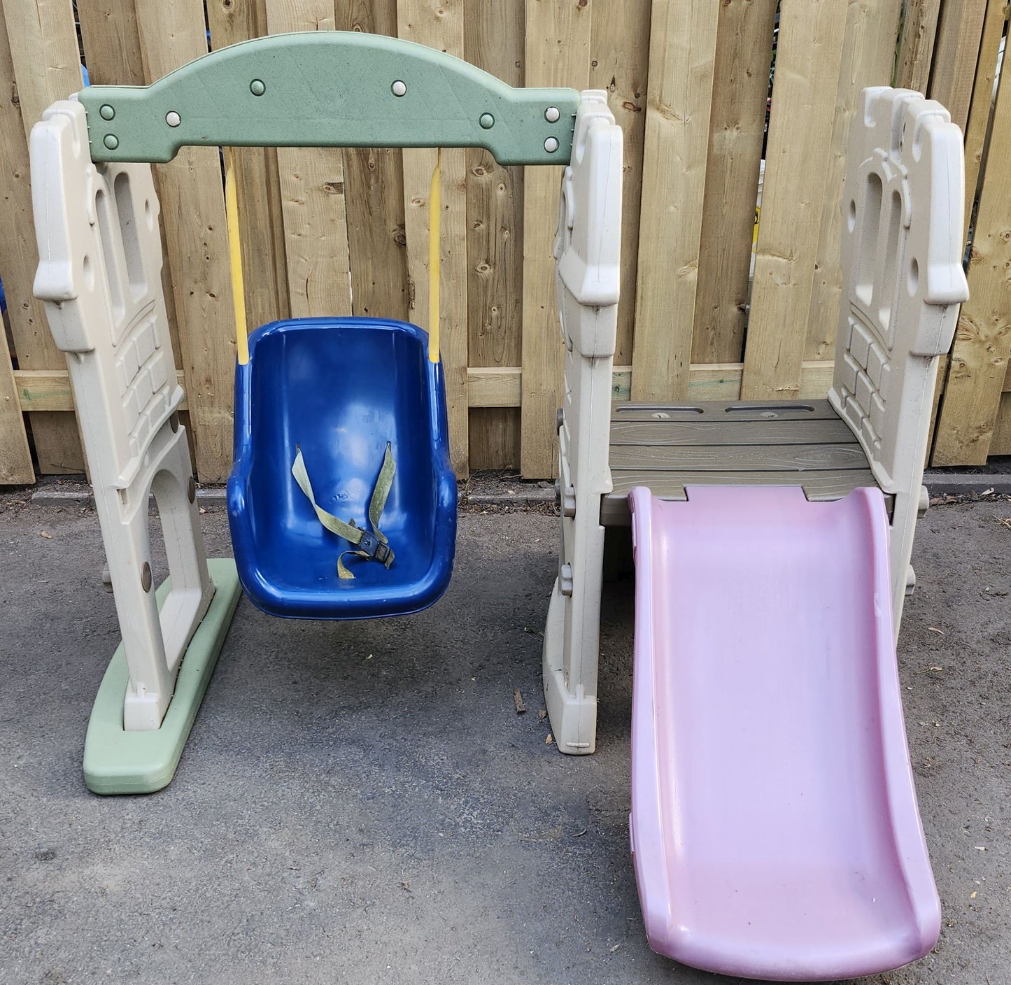 Module grimpeur et balançoire Little Tikes