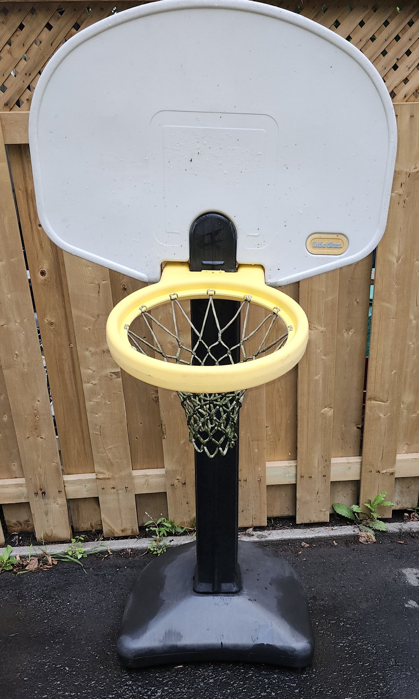 Panier de basketball ajustable Little Tikes