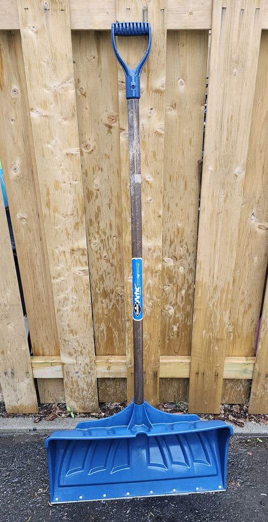 Pousse neige en plastique Garant