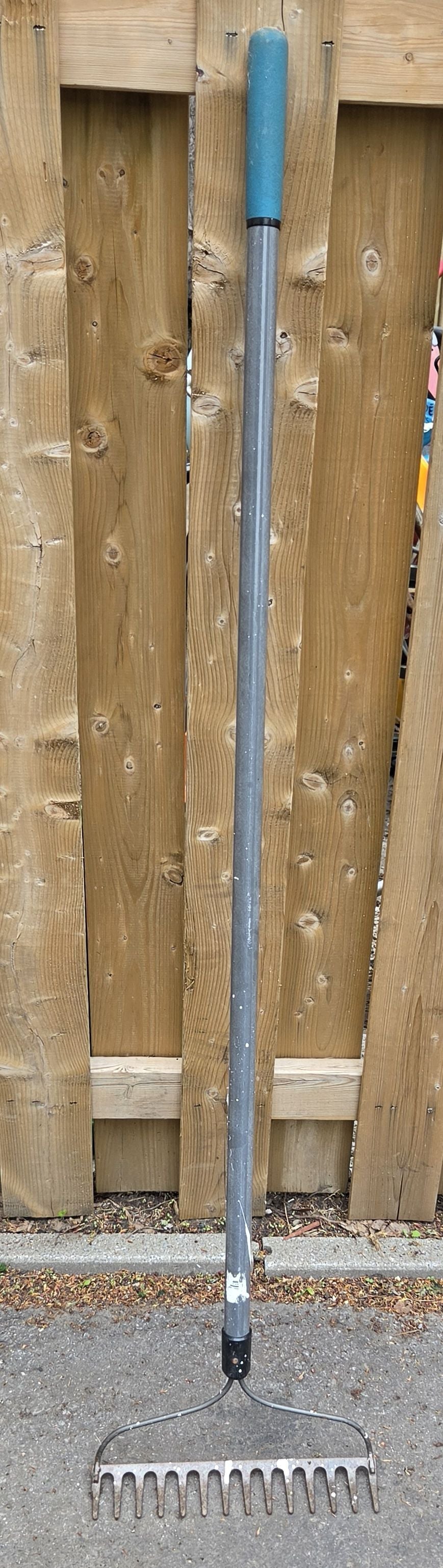 Râteau dur 14 dents