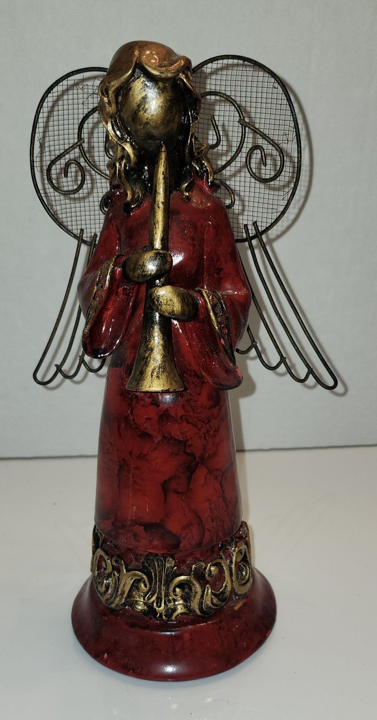 Statuette d'ange en céramique