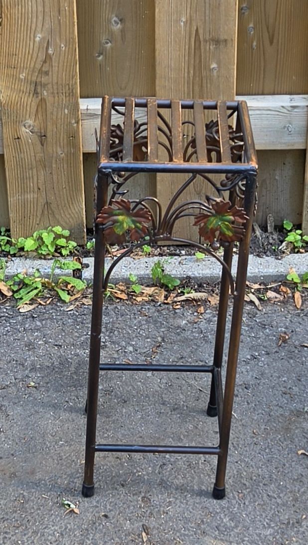 Support à plante en métal