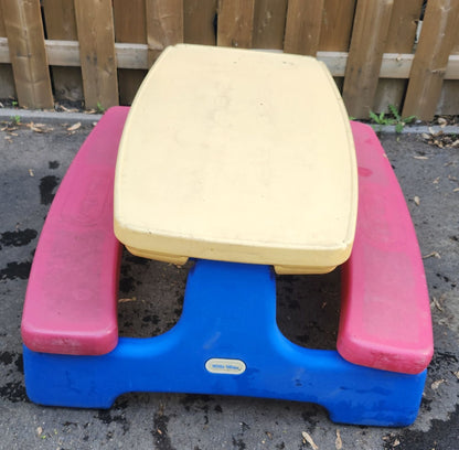Table à pique-nique 4 enfants Little Tikes pliable