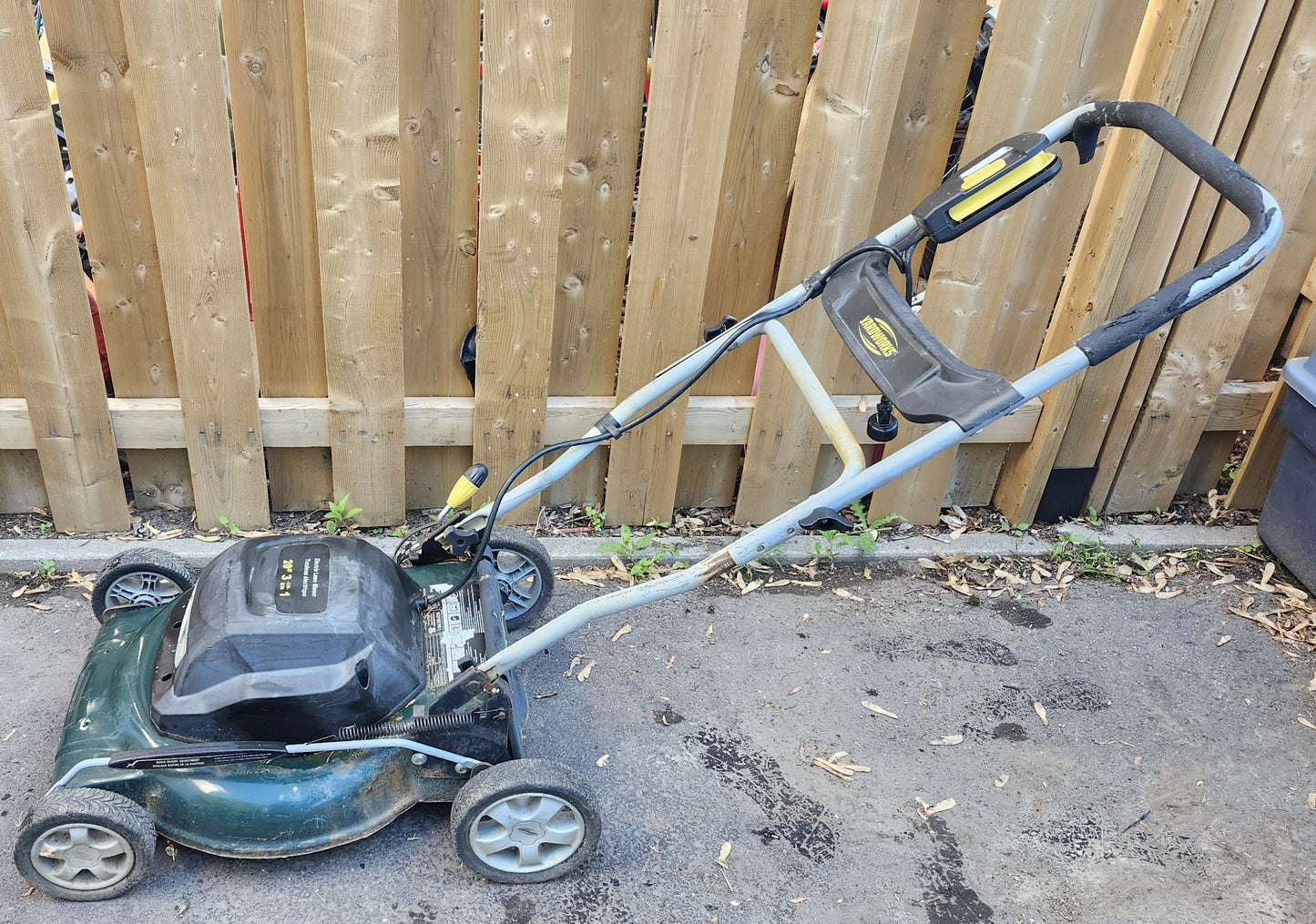 Tondeuse électrique YardWork