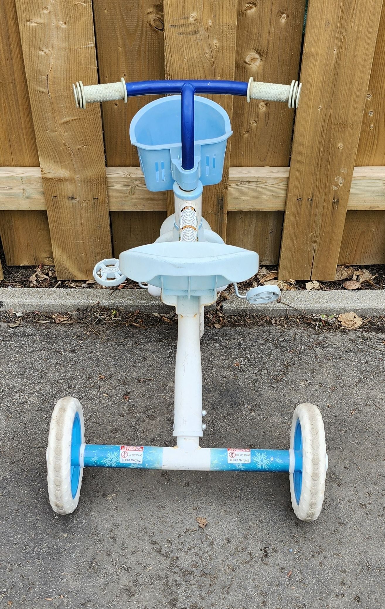 Tricycle Huffy Frozen