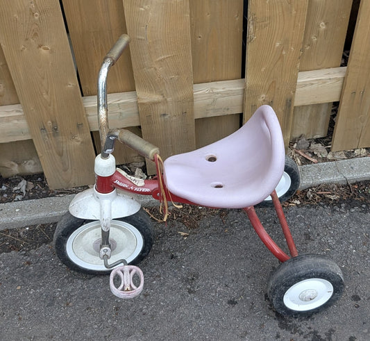 Tricycle en métal