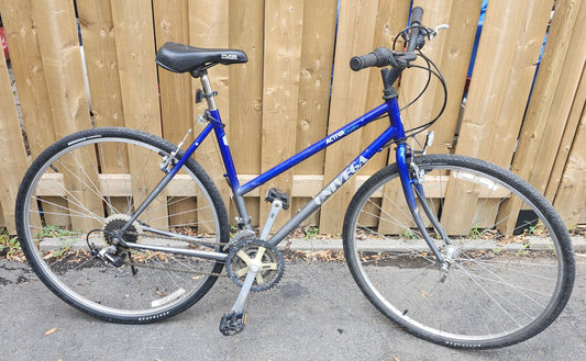 Vélo 700 X 35C Univega