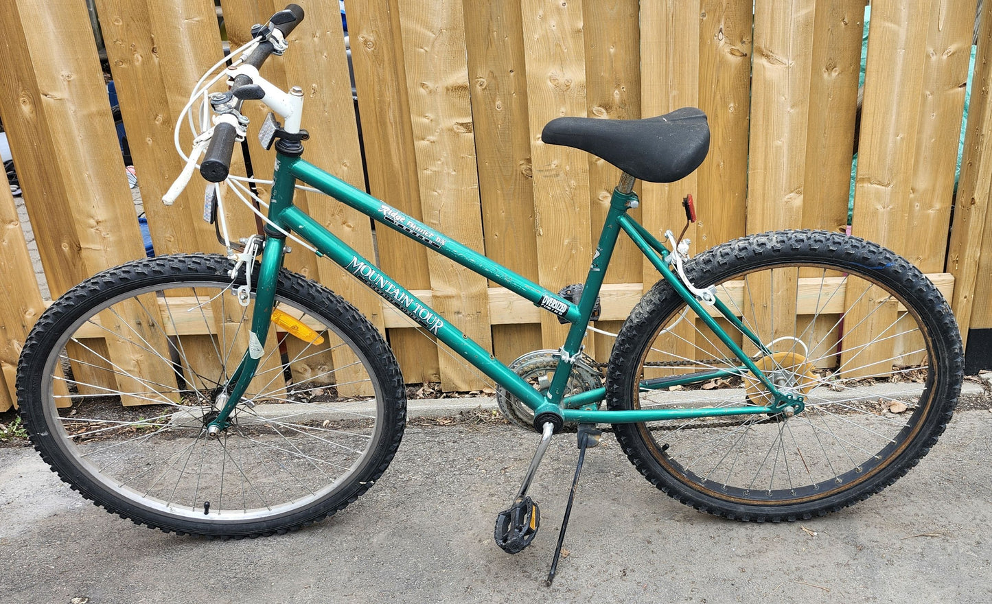Vélo 26'' Moutain Tour Ridge Runner DX