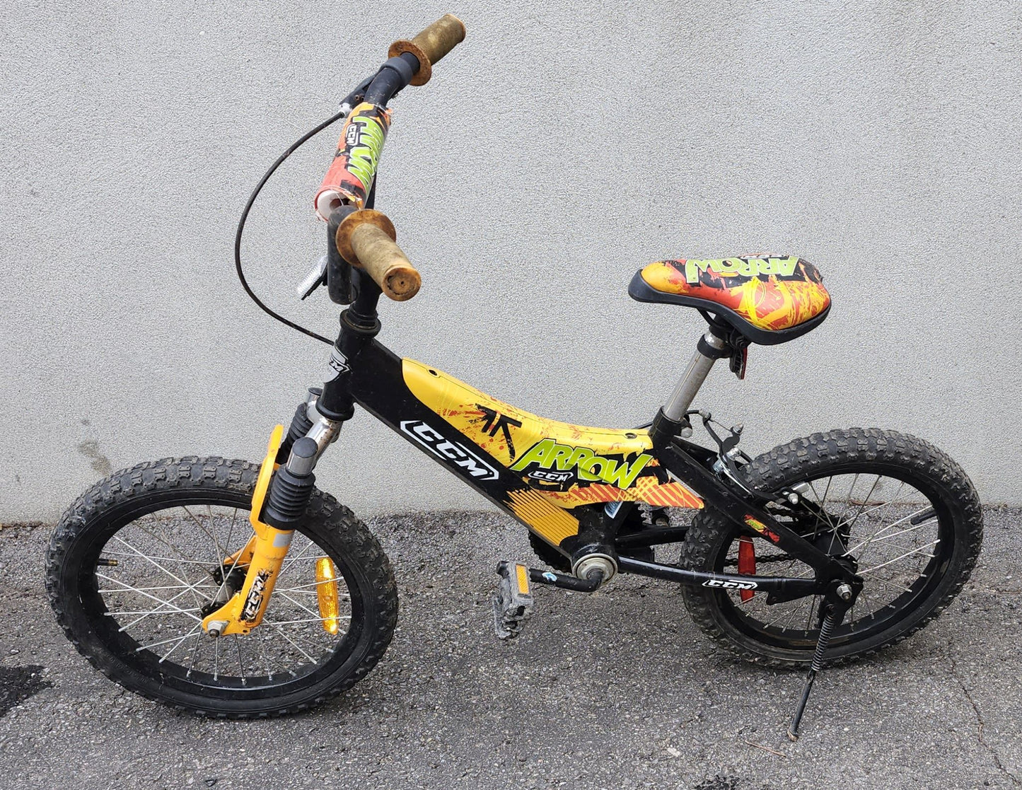 Vélo 16'' CCM Arrow