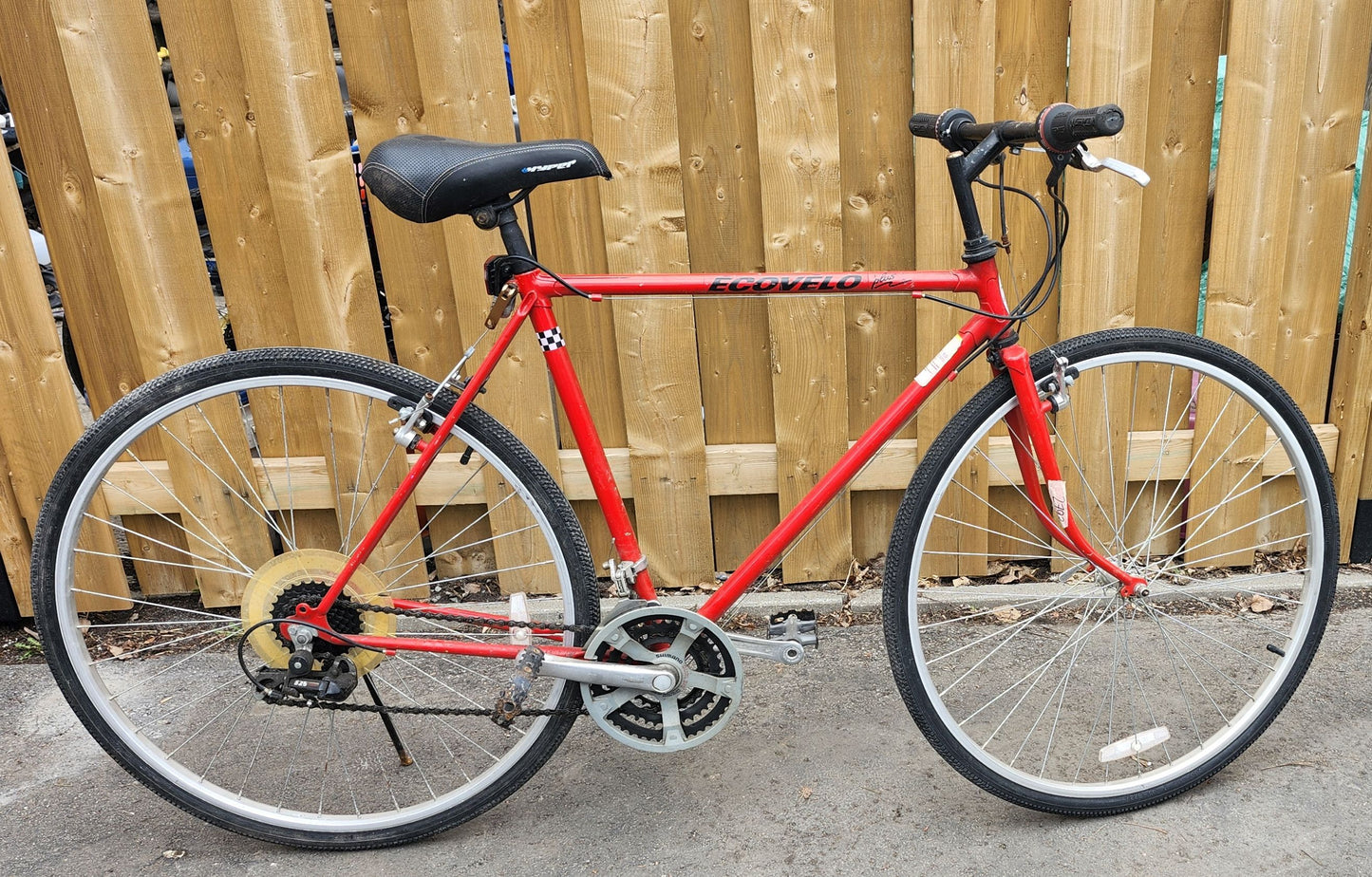 Vélo 700 X 35C Ecovelo rouge