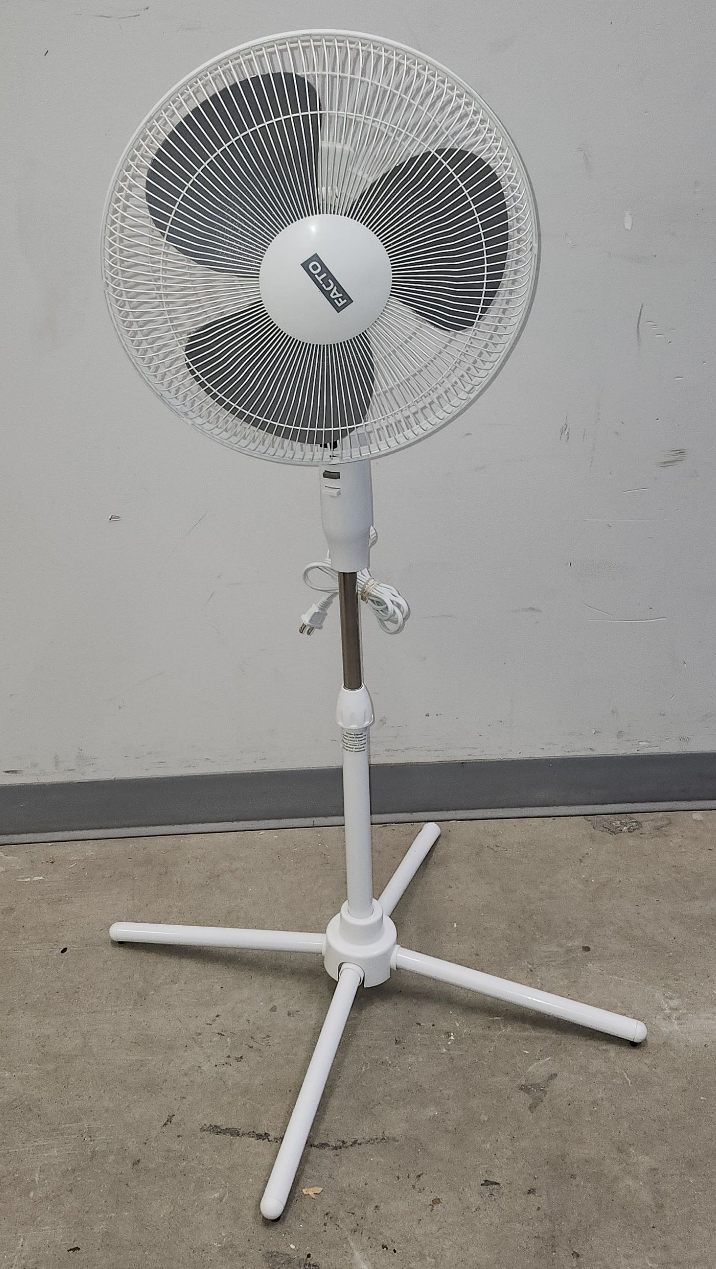 Ventilateur sur pied Facto
