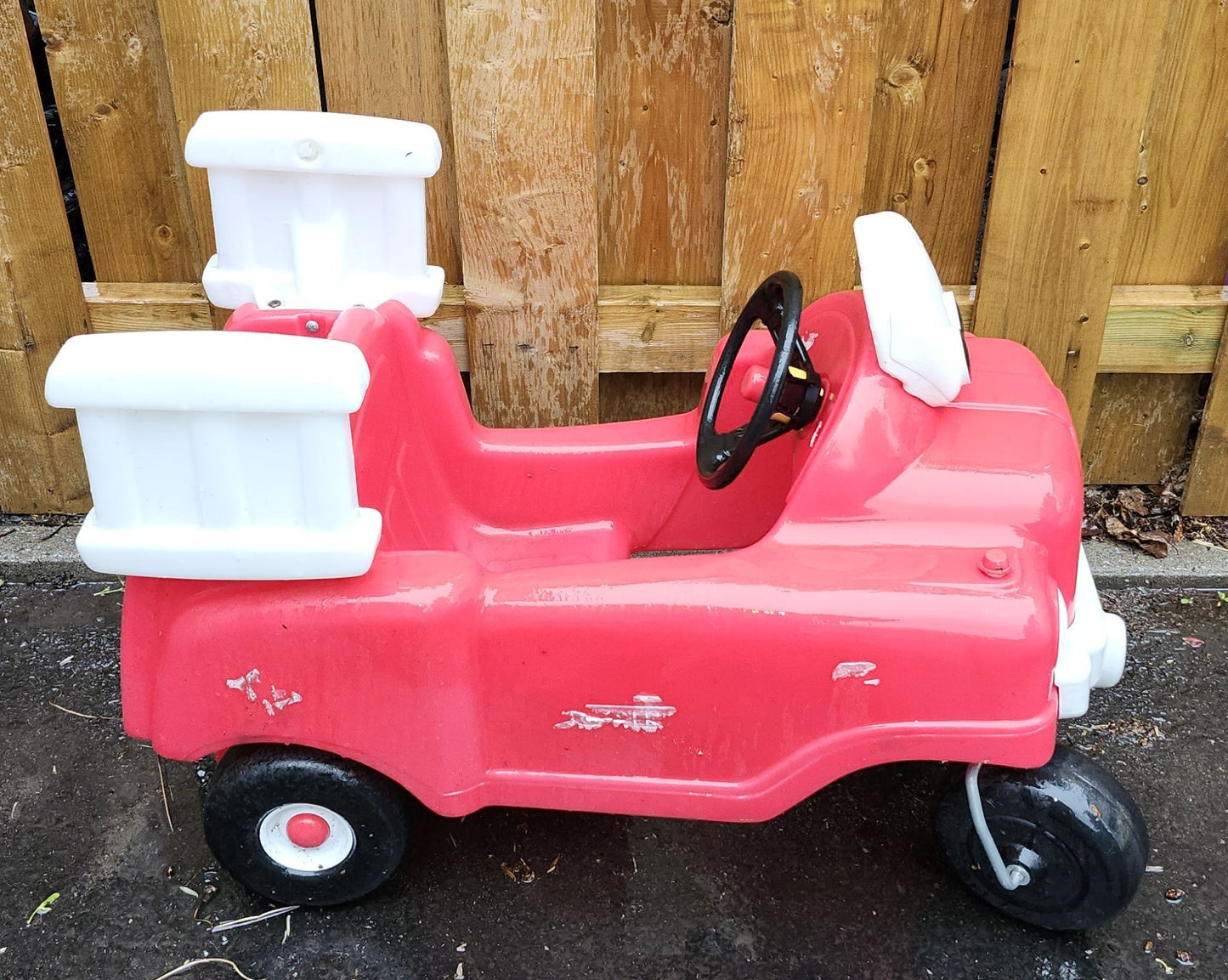 Voiture Cozy coupe pompier
