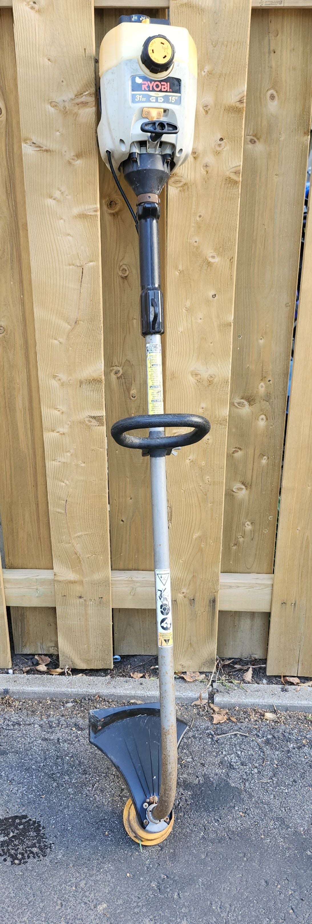 Weed eater / Coupe herbe électrique Ryobi